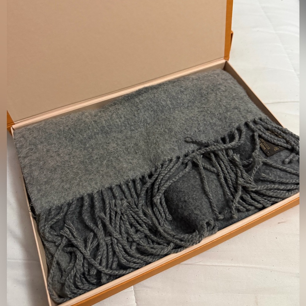Authentic Louis Vuitton cashmere scarf